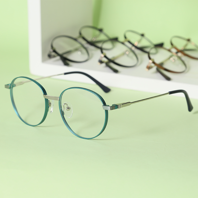 8223 Top Quality Optical Glass Vintage Designer Round Optical Frame Metal Eyewear 2022