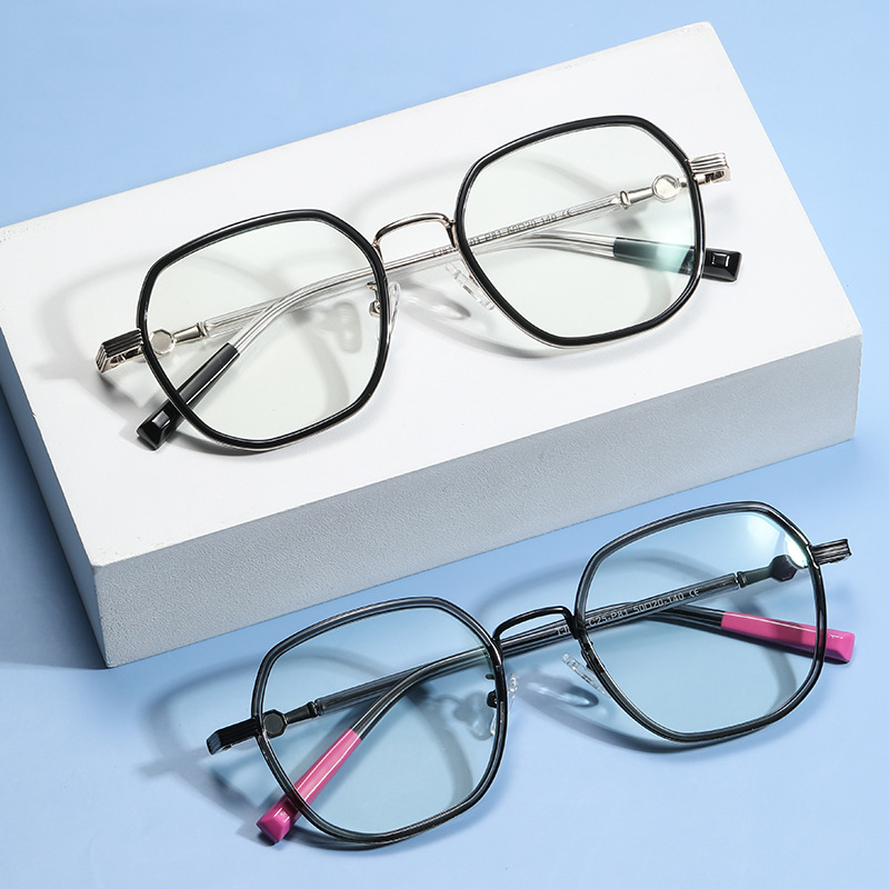 New Retro Square Frame for Women Fashionable Anti-Blue Light Eyeglass Frame